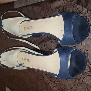 Elegant Black Heeled Sandals